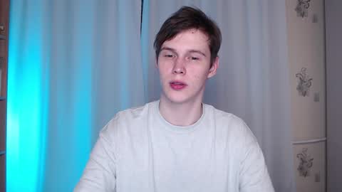 Snapshot of littlesadcabbage chatting on February 1, 1:23 am Sonnenschein online show from February 1, 1:23 am