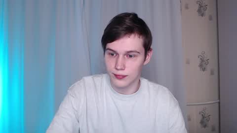 Snapshot of littlesadcabbage chatting on February 8, 3:42 pm Sonnenschein online show from February 8, 3:42 pm