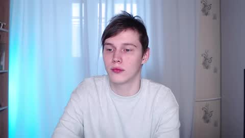 Snapshot of littlesadcabbage chatting on February 9, 8:54 am Sonnenschein online show from February 9, 8:54 am