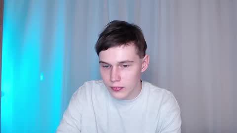 Snapshot of littlesadcabbage chatting on March 6, 3:57 am Sonnenschein online show from March 6, 3:57 am