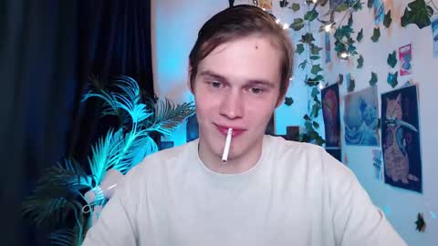 Snapshot of littlesadcabbage chatting on September 20, 12:44 am Sonnenschein online show from September 20, 12:44 am