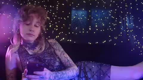 Snapshot of littlespacemouse chatting on July 6, 8:33 am Niki free tg channel with some photos gifs and info about streams online show from July 6, 8:33 am