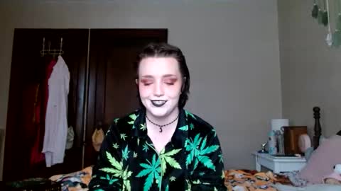 Snapshot of littlestpuppet chatting on March 30, 6:31 pm Kori online show from March 30, 6:31 pm