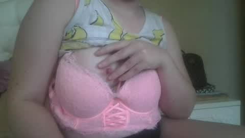 Snapshot of littlesubgirl_ chatting on May 6, 9:36 am Your Nicole if you want pvt with me tip 150 tkn extra and we go....... online show from May 6, 9:36 am
