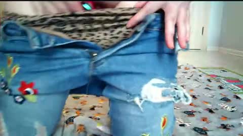 Snapshot of littlesubgirl_ chatting on June 9, 1:34 pm Your Nicole if you want pvt with me tip 150 tkn extra and we go....... online show from June 9, 1:34 pm
