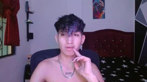 Snapshot of littlextrem chatting on December 5, 3:26 am Eros online show from December 5, 3:26 am