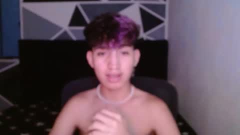 Snapshot of littlextrem chatting on December 24, 2:54 am Eros online show from December 24, 2:54 am