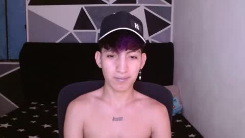 Snapshot of littlextrem chatting on December 26, 1:51 am Eros online show from December 26, 1:51 am