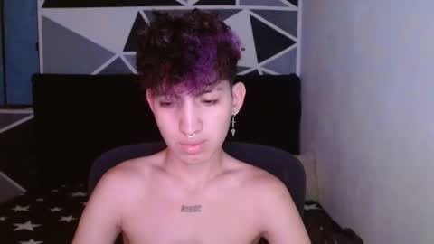 Snapshot of littlextrem chatting on January 5, 5:41 am Eros online show from January 5, 5:41 am