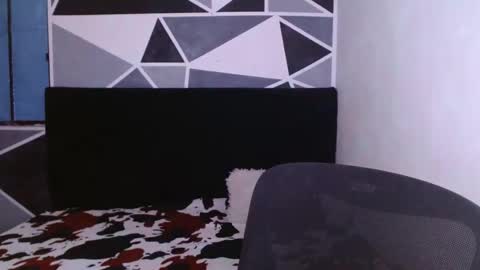 Snapshot of littlextrem chatting on January 8, 6:20 am Eros online show from January 8, 6:20 am