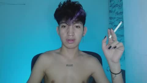 Snapshot of littlextrem chatting on February 3, 3:53 am Eros online show from February 3, 3:53 am