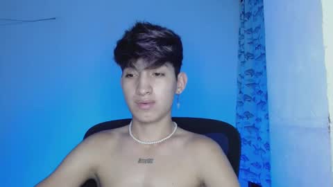 Snapshot of littlextrem chatting on March 1, 9:51 am Eros online show from March 1, 9:51 am