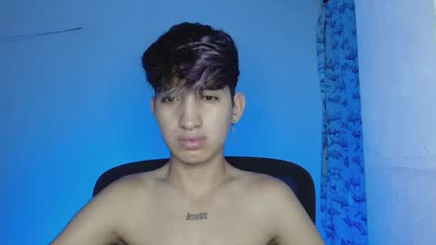 Snapshot of littlextrem chatting on March 2, 6:48 am Eros online show from March 2, 6:48 am