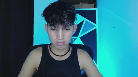 Snapshot of littlextrem chatting on March 9, 1:35 am Eros online show from March 9, 1:35 am