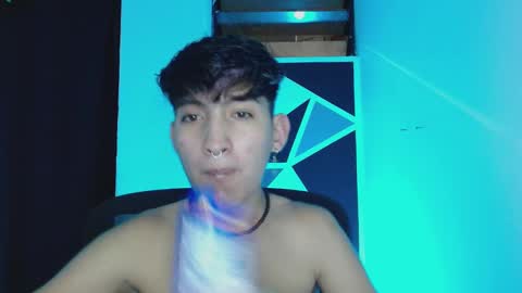 Snapshot of littlextrem chatting on March 10, 4:07 am Eros online show from March 10, 4:07 am