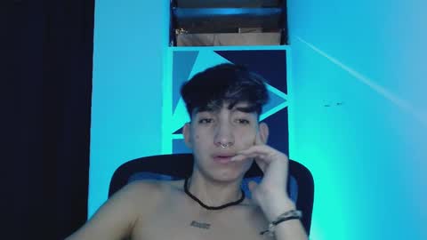 Snapshot of littlextrem chatting on March 11, 5:16 am Eros online show from March 11, 5:16 am