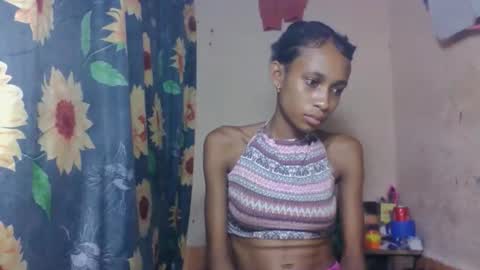 Snapshot of littleyanah chatting on April 2, 5:10 pm yanah online show from April 2, 5:10 pm