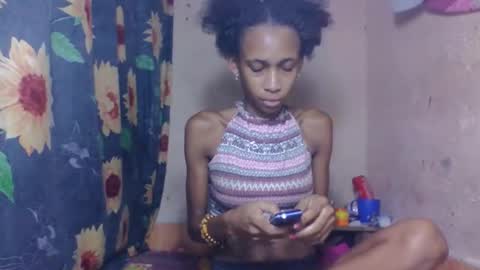 Snapshot of littleyanah chatting on April 3, 5:38 am yanah online show from April 3, 5:38 am