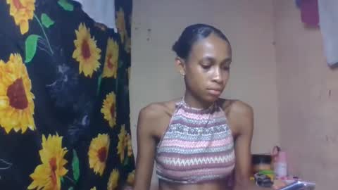 Snapshot of littleyanah chatting on April 11, 1:15 pm yanah online show from April 11, 1:15 pm