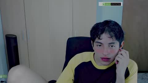 littlezhalem online show from November 19, 1:49 am