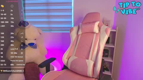 Junne liu online show from January 18, 9:34 pm