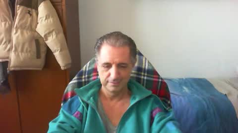 Snapshot of liuk53 chatting on April 3, 1:42 pm liuk53 online show from April 3, 1:42 pm