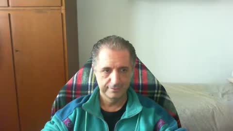 Snapshot of liuk53 chatting on April 21, 2:12 pm liuk53 online show from April 21, 2:12 pm