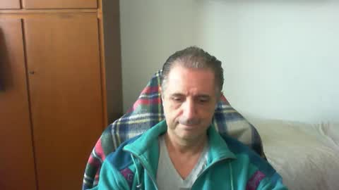 Snapshot of liuk53 chatting on April 27, 2:48 pm liuk53 online show from April 27, 2:48 pm