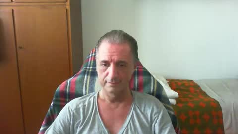 Snapshot of liuk53 chatting on May 21, 12:12 pm liuk53 online show from May 21, 12:12 pm