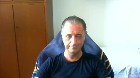 Snapshot of liuk53 chatting on May 29, 12:58 pm liuk53 online show from May 29, 12:58 pm