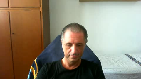 Snapshot of liuk53 chatting on June 15, 12:40 pm liuk53 online show from June 15, 12:40 pm