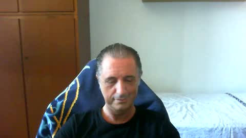 Snapshot of liuk53 chatting on June 17, 1:01 pm liuk53 online show from June 17, 1:01 pm