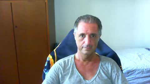 Snapshot of liuk53 chatting on July 2, 1:06 pm liuk53 online show from July 2, 1:06 pm