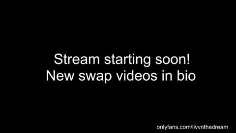 Snapshot of livanddrew chatting on January 25, 1:54 am Liv and Drew online show from January 25, 1:54 am