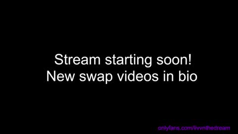 Snapshot of livanddrew chatting on February 3, 3:59 pm Liv and Drew online show from February 3, 3:59 pm