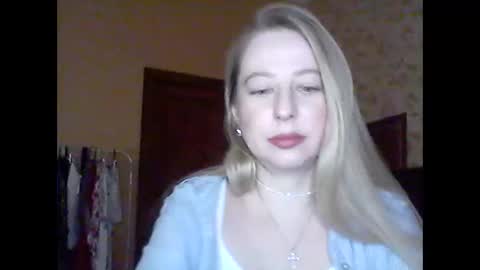 Snapshot of livandria chatting on March 24, 10:37 pm Livandria online show from March 24, 10:37 pm
