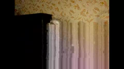 Snapshot of livandria chatting on March 25, 7:42 pm Livandria online show from March 25, 7:42 pm