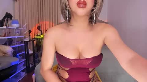 Snapshot of livecumayumi chatting on April 21, 2:45 pm Goddess Ayumi online show from April 21, 2:45 pm