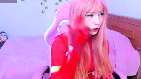 Snapshot of livemakio chatting on April 14, 3:45 am Liz online show from April 14, 3:45 am
