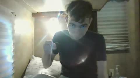 Snapshot of livetyy chatting on October 22, 3:45 pm livetyy online show from October 22, 3:45 pm