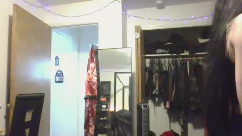 Snapshot of livmirage chatting on January 13, 10:56 pm Liv Mirage online show from January 13, 10:56 pm
