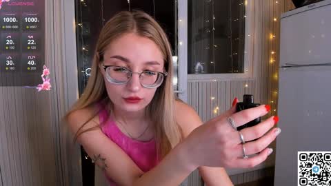 My name is Livy Nice to meet you  Thumbs up please its important online show from December 28, 6:29 pm