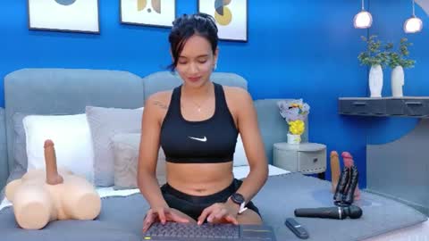 lixiepeyton online show from July 1, 2:13 am