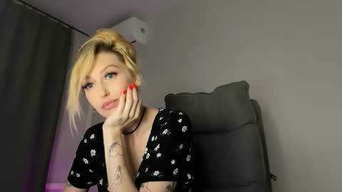 Liya Ray online show from September 28, 4:34 pm