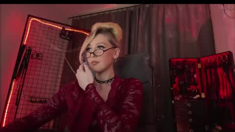 Liya Ray online show from March 30, 3:02 pm