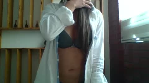 liz_28 online show from October 2, 2:46 pm