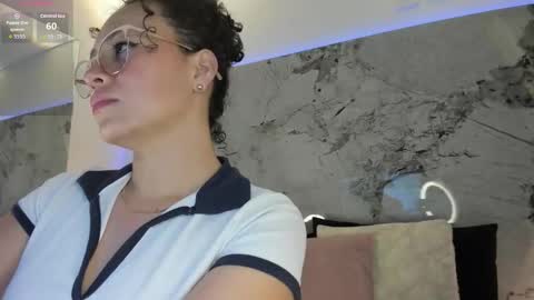 Liz  online show from January 16, 10:08 am