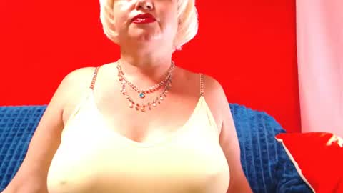 Snapshot of lizabrazzer chatting on June 24, 3:27 am LizaBrazzer online show from June 24, 3:27 am