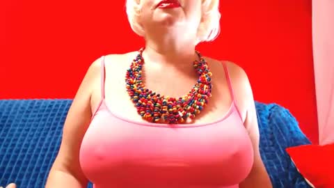 Snapshot of lizabrazzer chatting on July 5, 3:23 am LizaBrazzer online show from July 5, 3:23 am