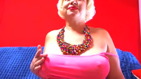 Snapshot of lizabrazzer chatting on July 15, 3:23 am LizaBrazzer online show from July 15, 3:23 am